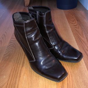 Great condition brown leather Franco Sarto boots